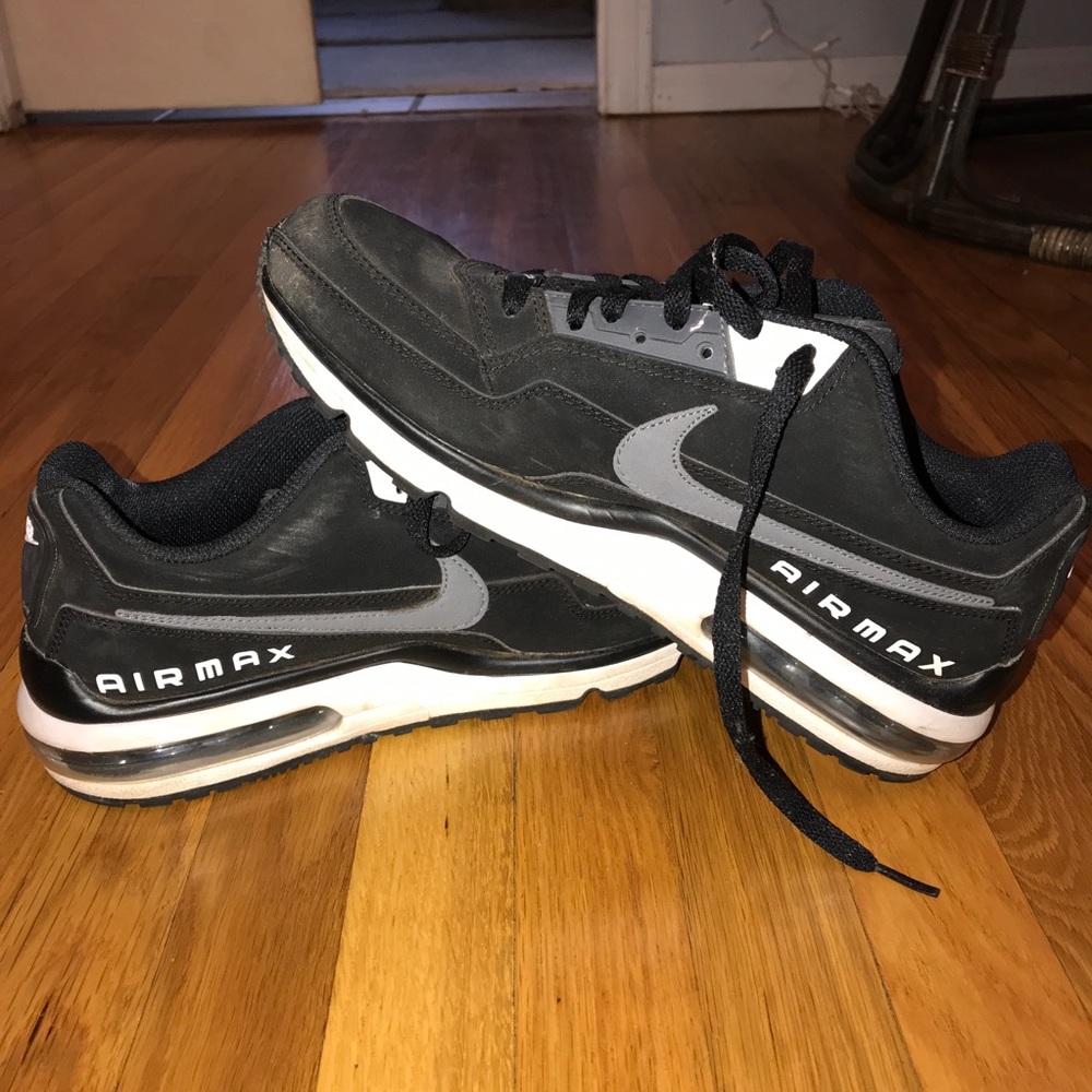 Nike AirMax Shoes